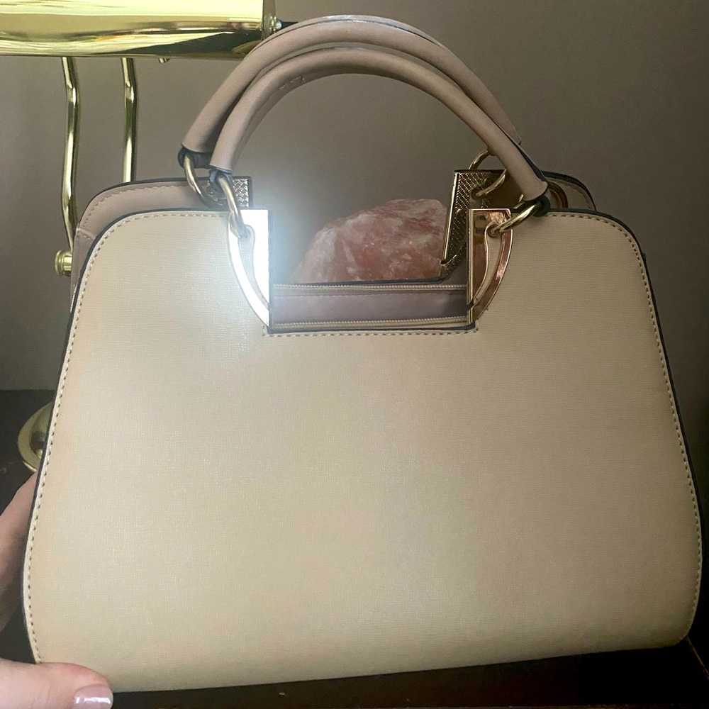 Nude handbag